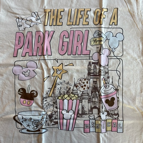 🐰 Walt Disney World Life of a Park Girl Princess Castle Ivory T-shirt M NEW! - Picture 4 of 5